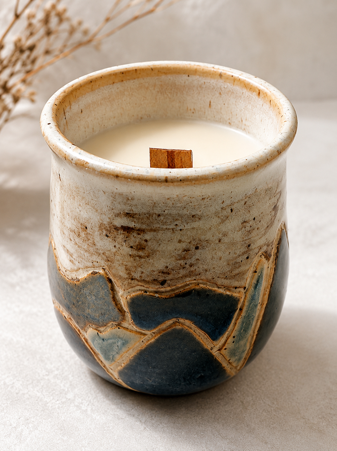Midnight Ridge | Vanilla Sandalwood Beeswax Candle